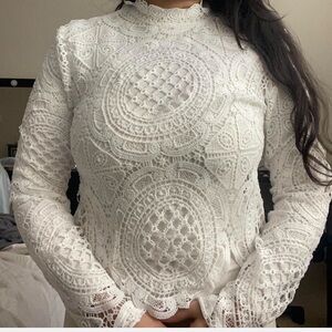 Lace Embroidery Filigree Top in size M